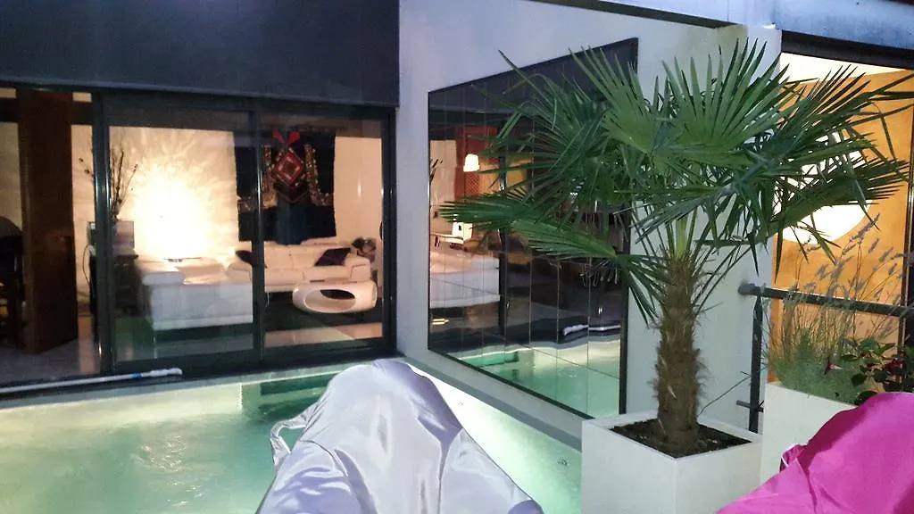 Be Loft B&B Pool & Spa Avignone Bed & Breakfast