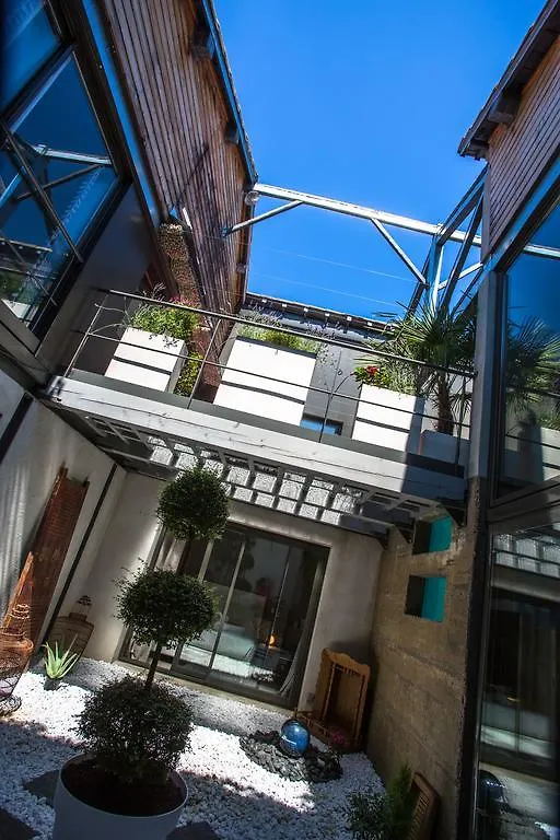 Be Loft B&B Pool & Spa Avignone