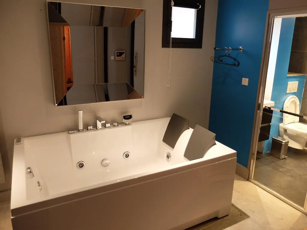Be Loft B&B Pool & Spa Avignone Bed & Breakfast