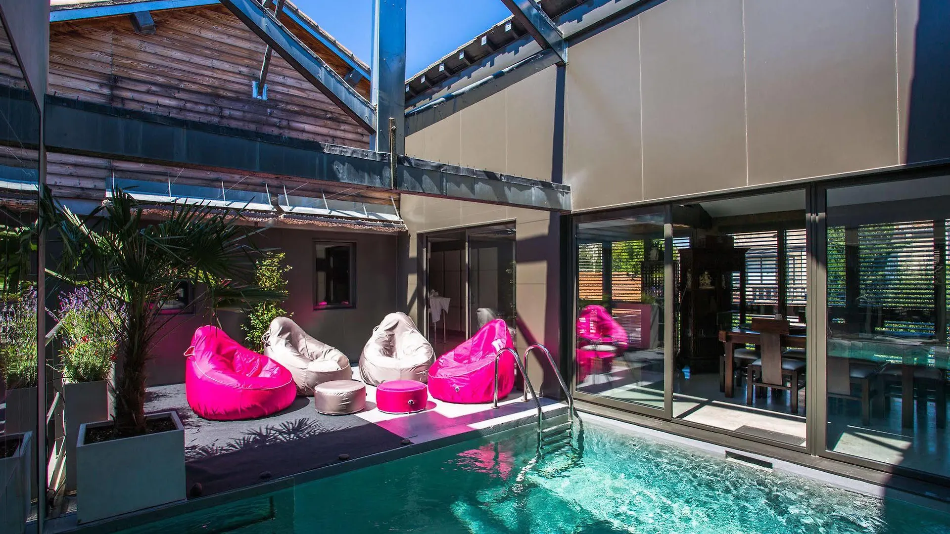 Be Loft B&B Pool & Spa Avignone Bed & Breakfast