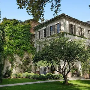 Bed & Breakfast La Divine Comédie-suites Deluxe, Avignone
