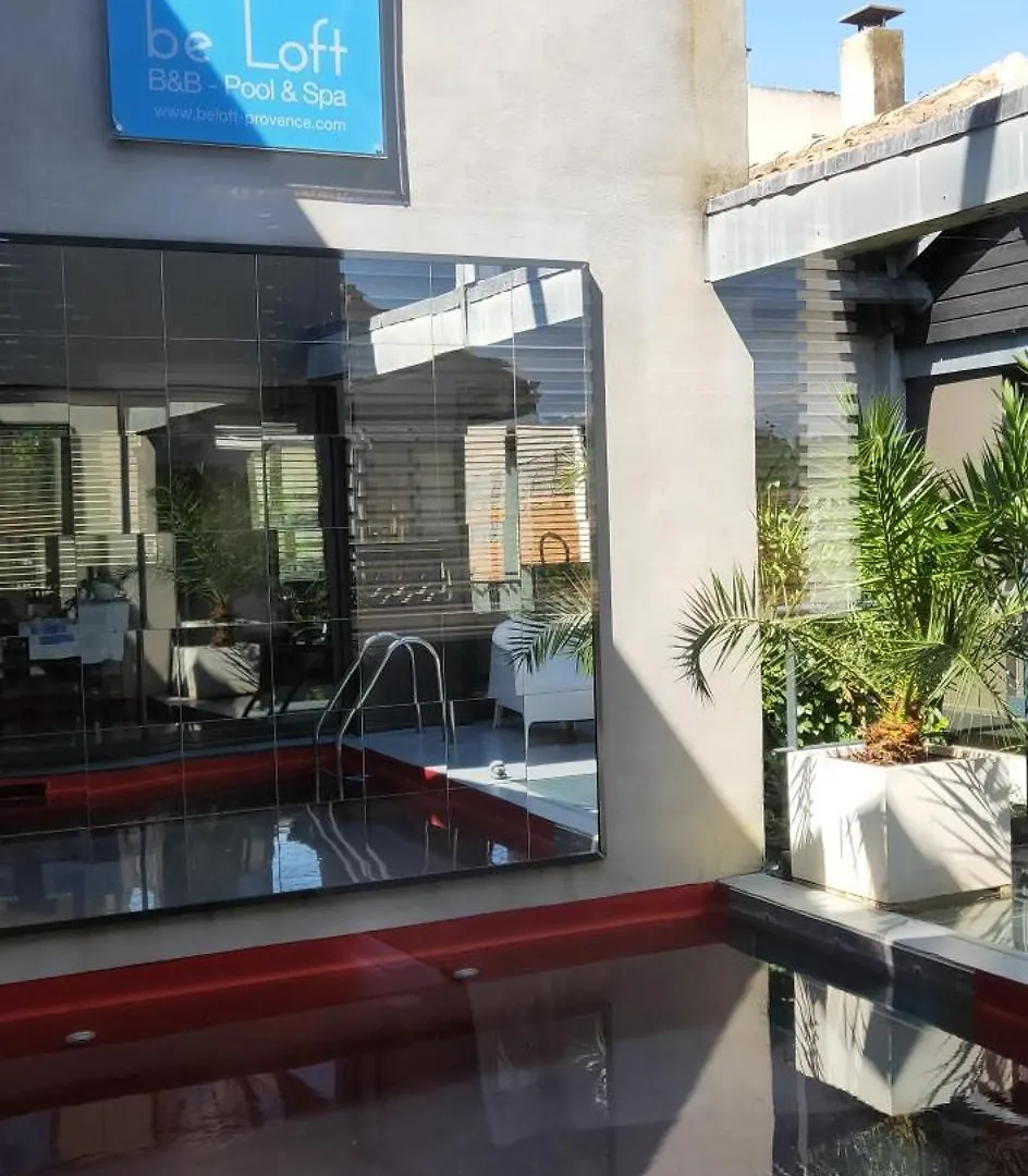 Be Loft B&B Pool & Spa Avignon France