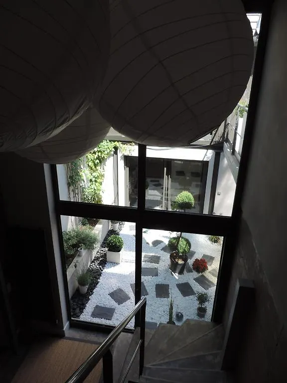 ** Bed & Breakfast Be Loft B&B Pool & Spa Avignon France