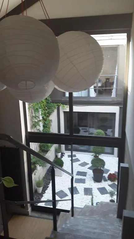 Be Loft B&B Pool & Spa Avignon 2*,
