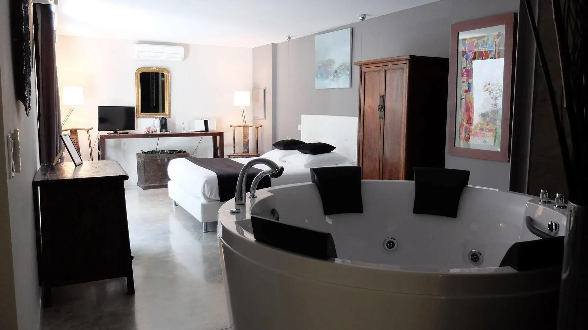 ** Bed & Breakfast Be Loft B&B Pool & Spa Avignon France