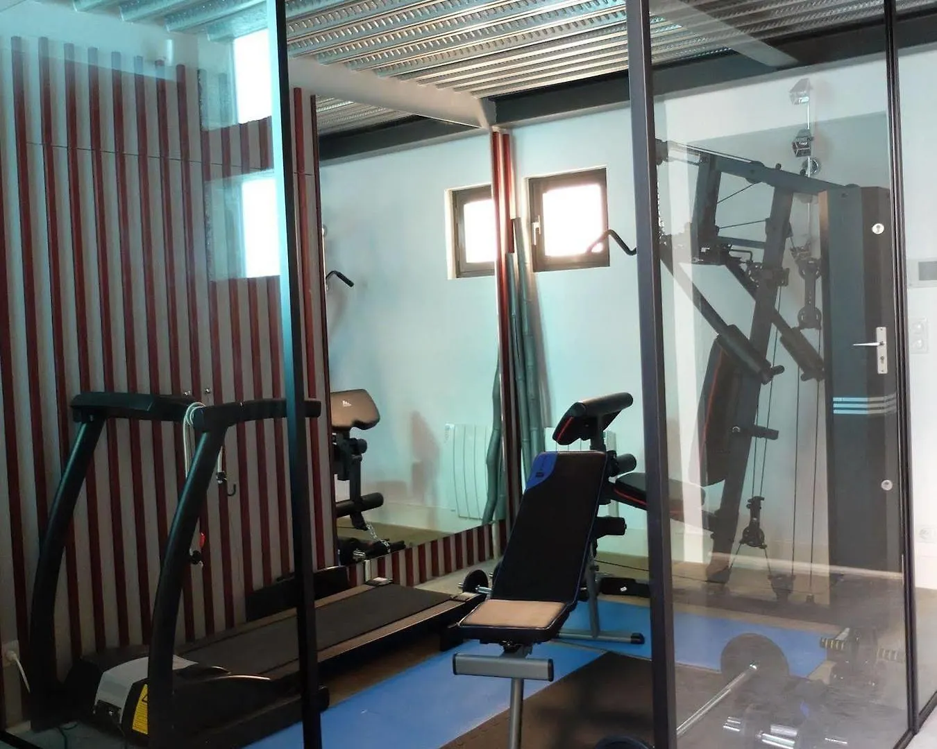 Be Loft B&B Pool & Spa Avignon 2*,